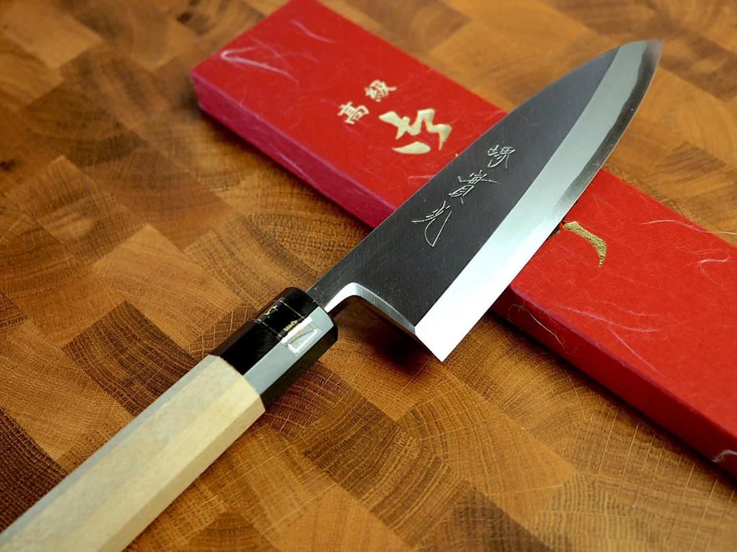 Najlepsze Noże do Sushi – Narzędzia Mistrzów Kuchni 3 nóż deba do sushi