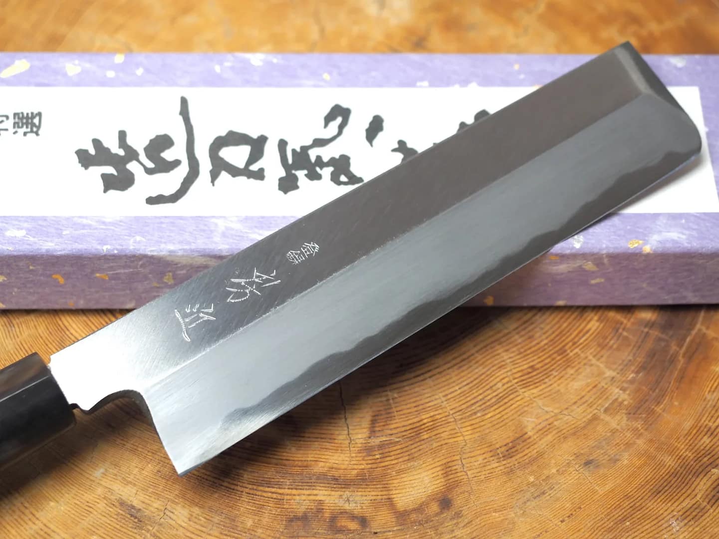 Najlepsze Noże do Sushi – Narzędzia Mistrzów Kuchni 4 nóż usuba do sushi